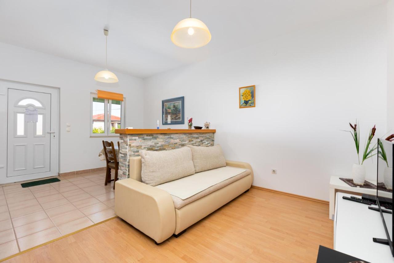 Apartments Vesna Punat Exterior photo
