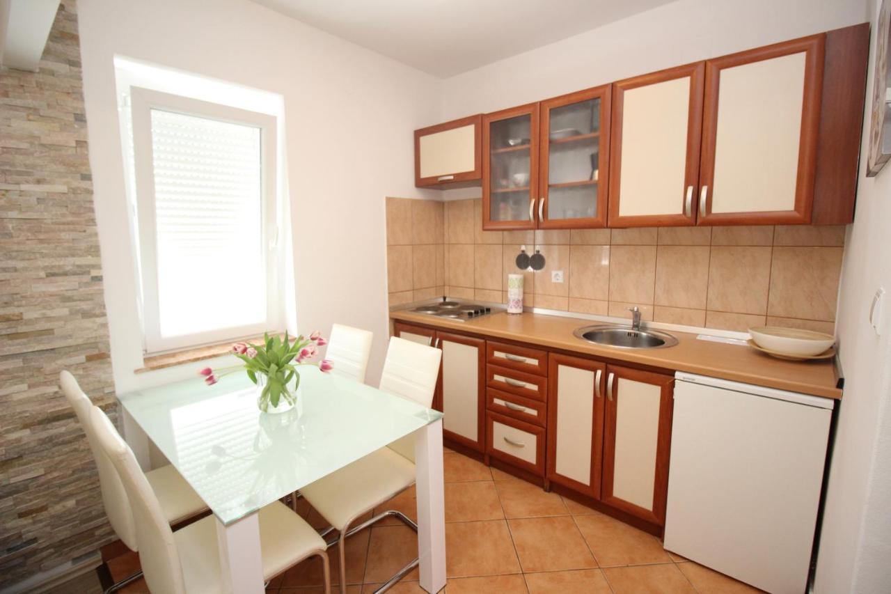 Apartments Vesna Punat Exterior photo