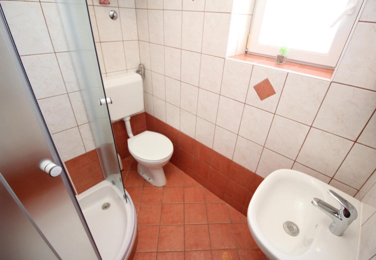 Apartments Vesna Punat Exterior photo