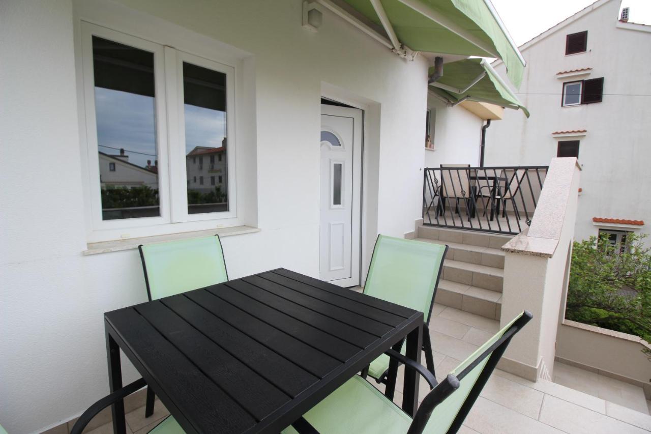 Apartments Vesna Punat Exterior photo
