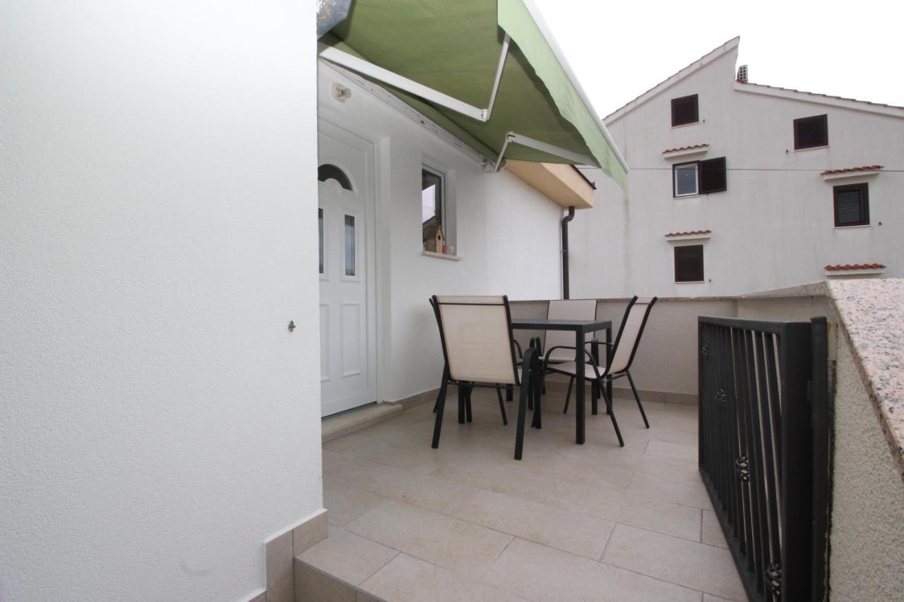 Apartments Vesna Punat Exterior photo